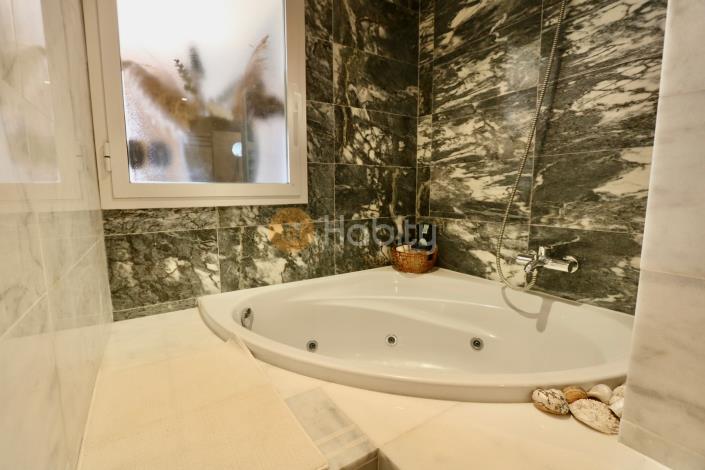 Image No.30-2 Bed Apartment for sale