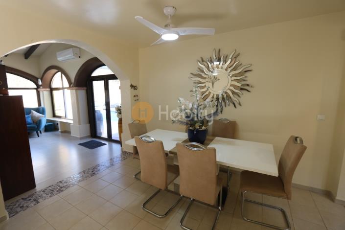 Image No.14-4 Bed Villa for sale