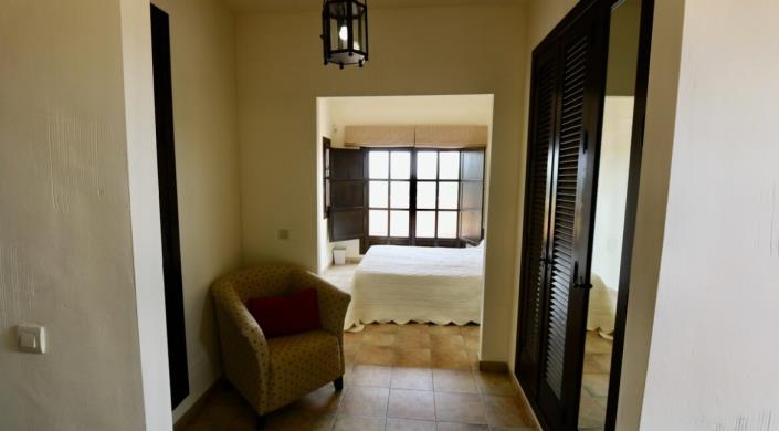 Image No.18-3 Bed Villa / Detached for sale