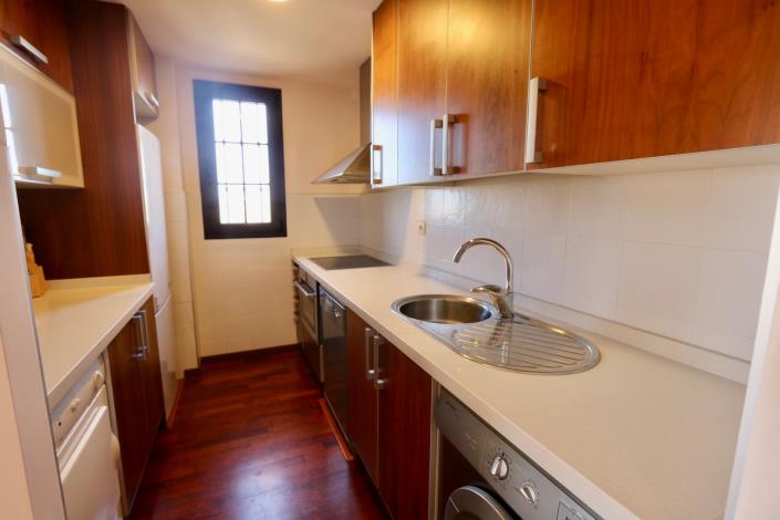 Image No.8-2 Bed Apartment for sale