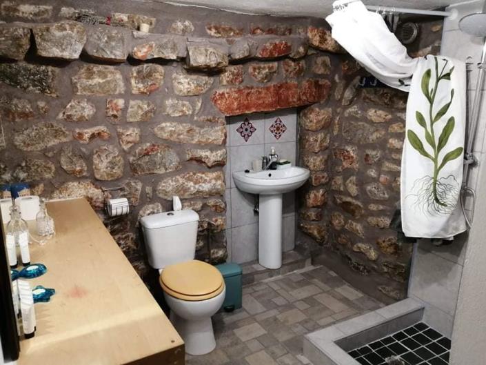 Image No.12-4 Bed House for sale