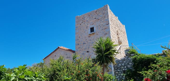 Image No.18-4 Bed House for sale