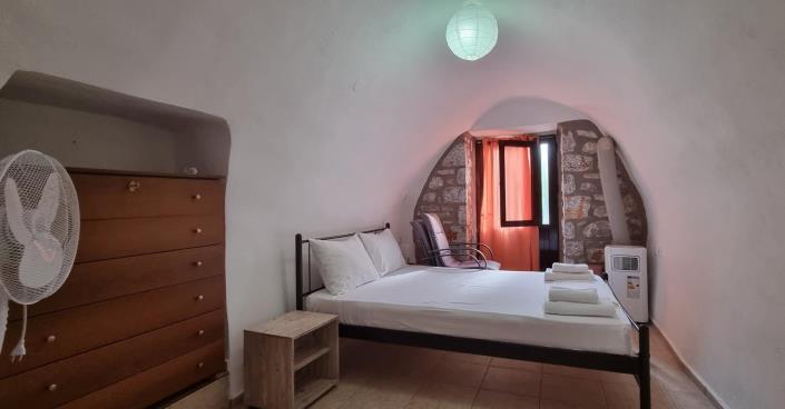 Image No.22-4 Bed House for sale