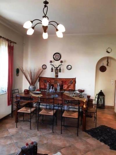 Image No.7-4 Bed House for sale