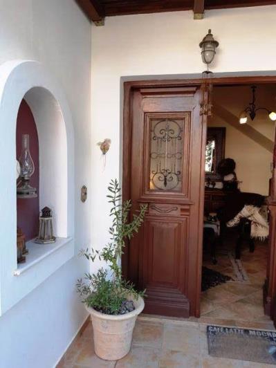 Image No.15-4 Bed House for sale