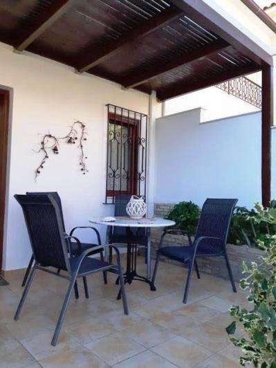 Image No.18-4 Bed House for sale