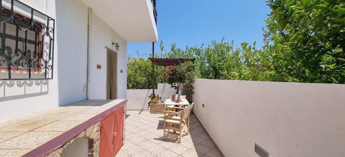 Image No.20-4 Bed House for sale