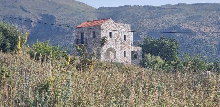 Image No.2-4 Bed House for sale