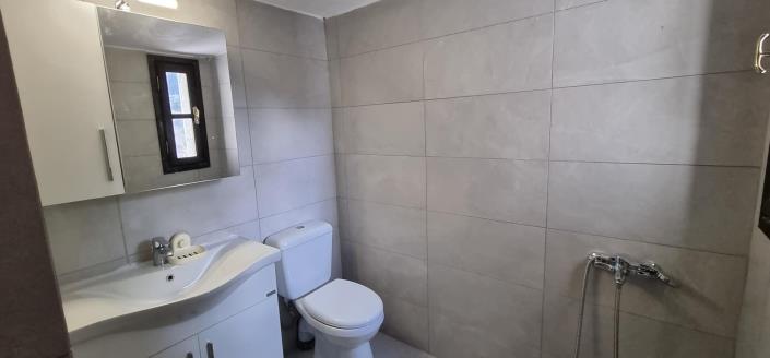 Image No.11-4 Bed House for sale