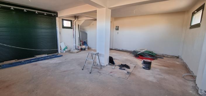 Image No.9-6 Bed House for sale