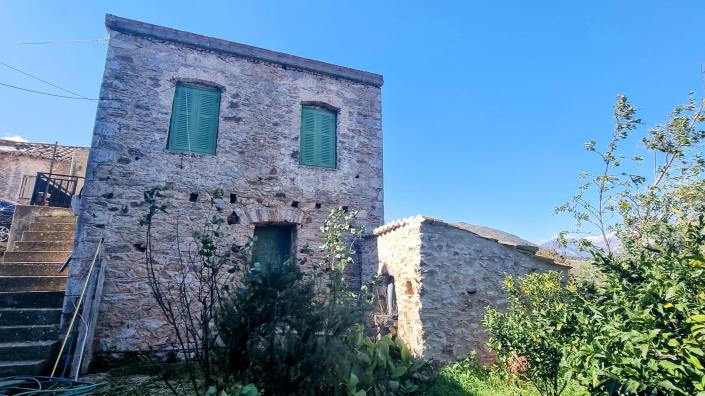 Image No.12-1 Bed House for sale