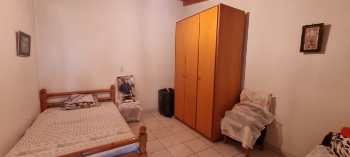 Image No.5-2 Bed House for sale