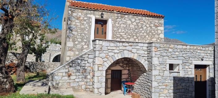 Image No.2-2 Bed House for sale