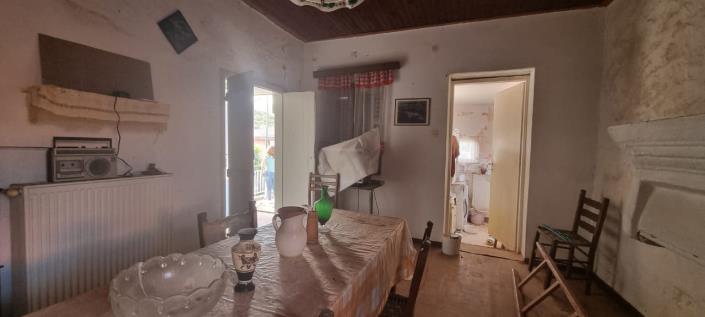 Image No.9-2 Bed House for sale