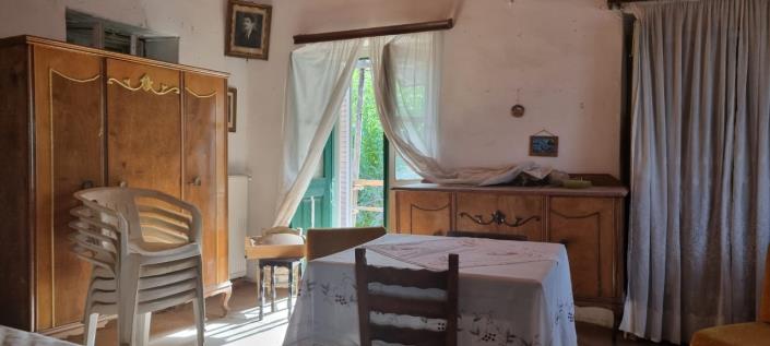 Image No.4-2 Bed House for sale