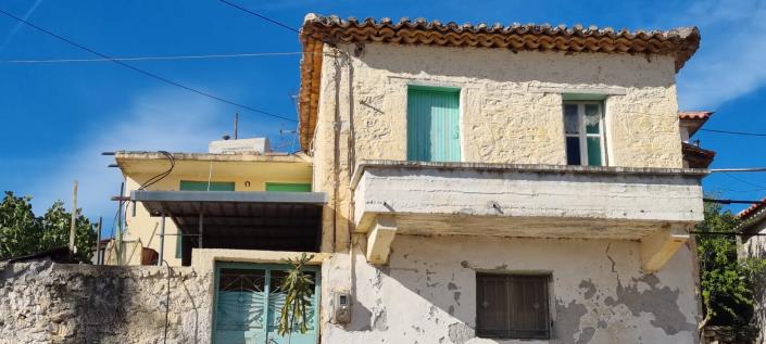 Image No.1-2 Bed House for sale