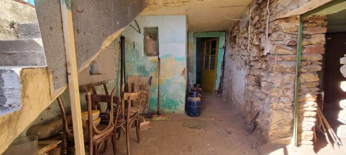 Image No.8-2 Bed House for sale