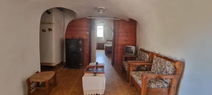 Image No.5-2 Bed House for sale