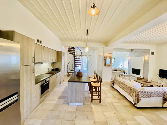 Image No.8-3 Bed House for sale