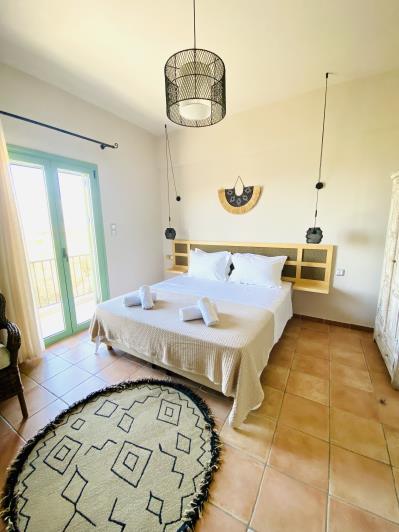 Image No.18-3 Bed House for sale