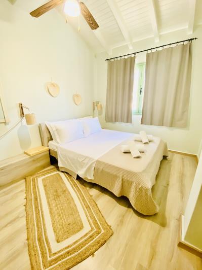 Image No.14-3 Bed House for sale