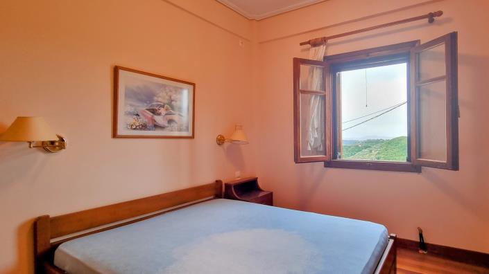 Image No.11-4 Bed House for sale