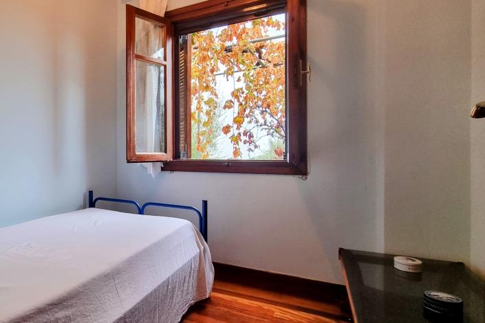 Image No.13-4 Bed House for sale