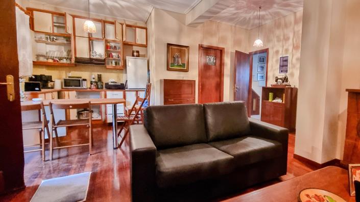 Image No.16-4 Bed House for sale