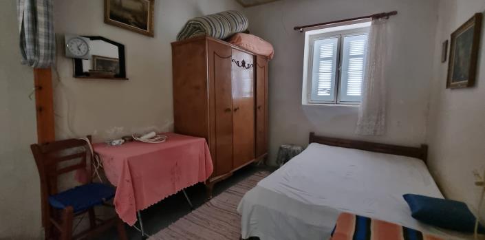 Image No.11-2 Bed House for sale