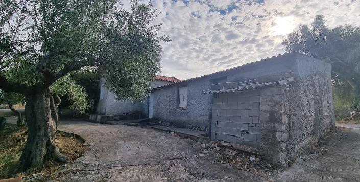 Image No.16-2 Bed House for sale