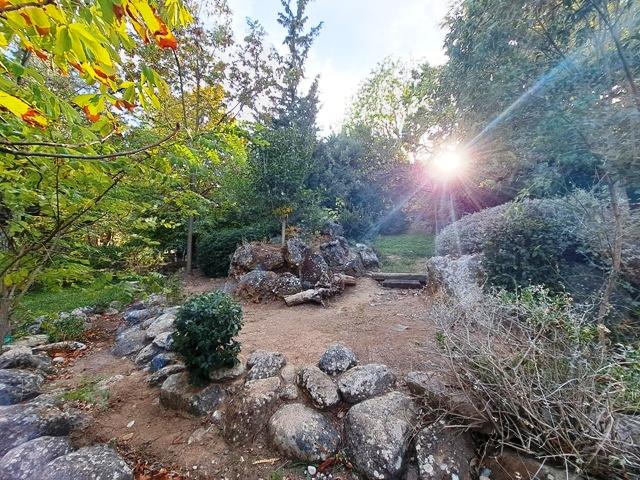 Image No.18-2 Bed House for sale