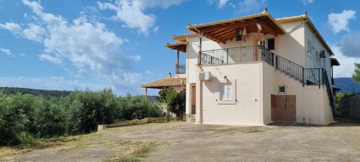 Image No.8-4 Bed House for sale