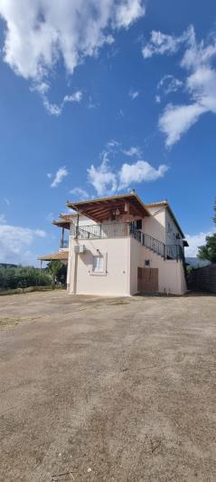 Image No.9-4 Bed House for sale