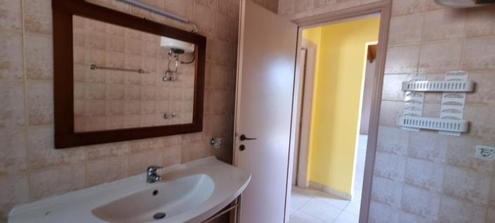 Image No.10-2 Bed House for sale