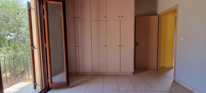 Image No.11-2 Bed House for sale