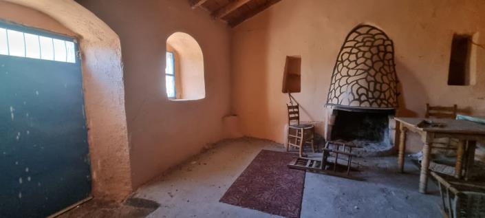 Image No.20-1 Bed Farmhouse for sale