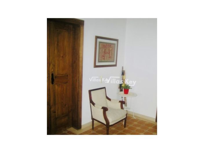 Image No.10-4 Bed House for sale