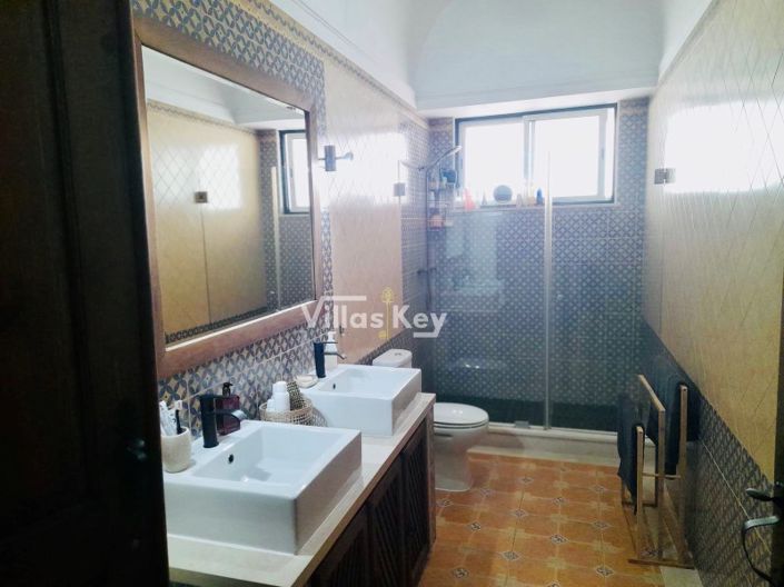 Image No.14-4 Bed House for sale