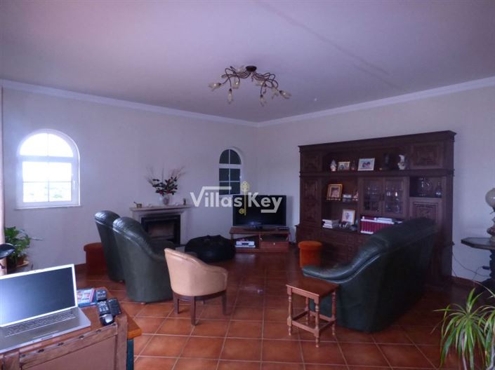 Image No.9-3 Bed House for sale