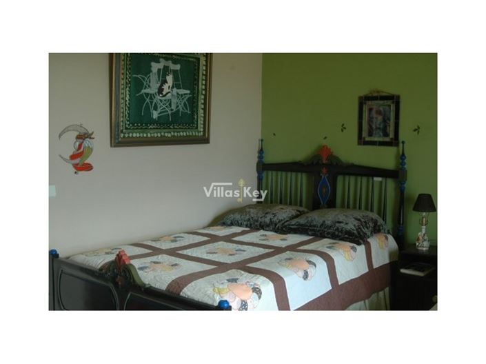 Image No.17-4 Bed House for sale