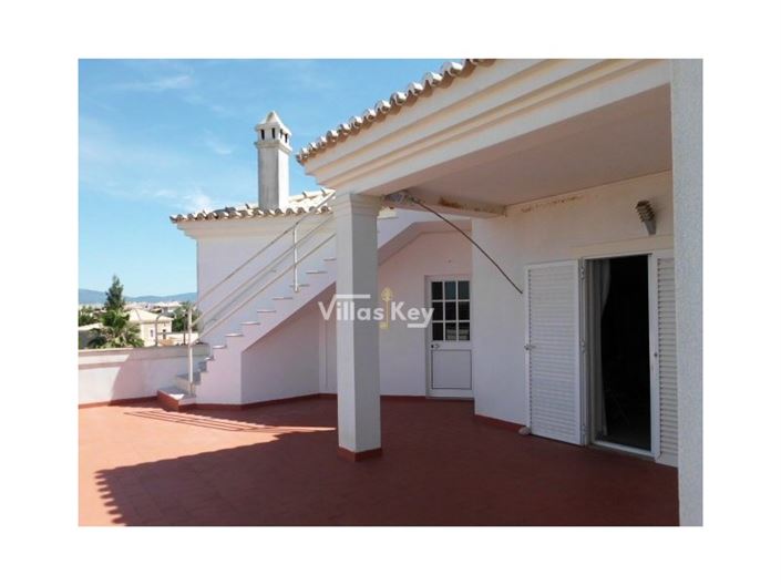 Image No.25-4 Bed House for sale