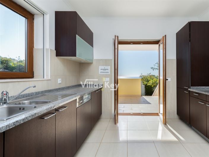 Image No.14-4 Bed House for sale