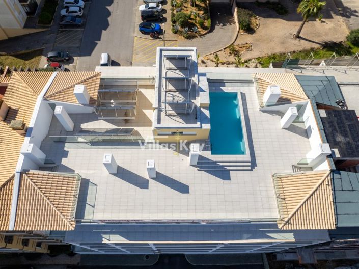 Image No.12-2 Bed Apartment for sale