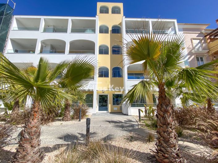 Image No.21-2 Bed Apartment for sale