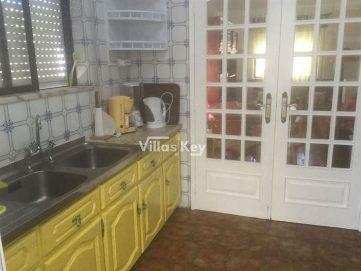 Image No.27-9 Bed Commercial for sale