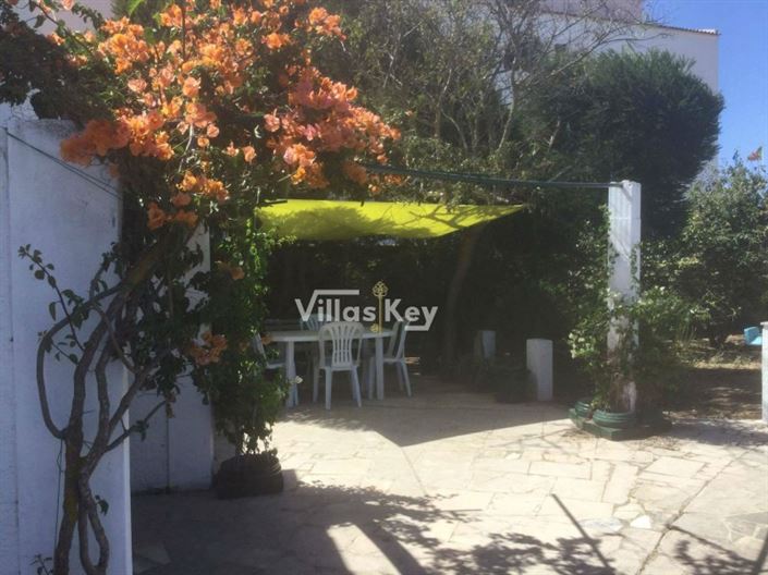 Image No.37-9 Bed Commercial for sale