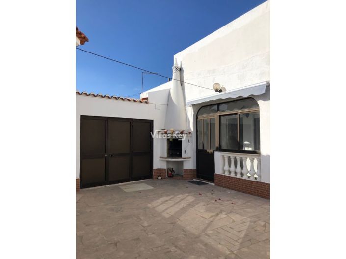 Image No.54-9 Bed Commercial for sale