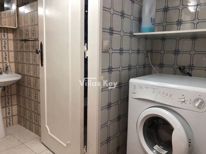 Image No.55-9 Bed Commercial for sale