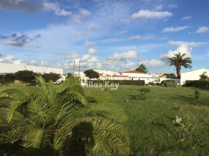 Image No.57-9 Bed Commercial for sale