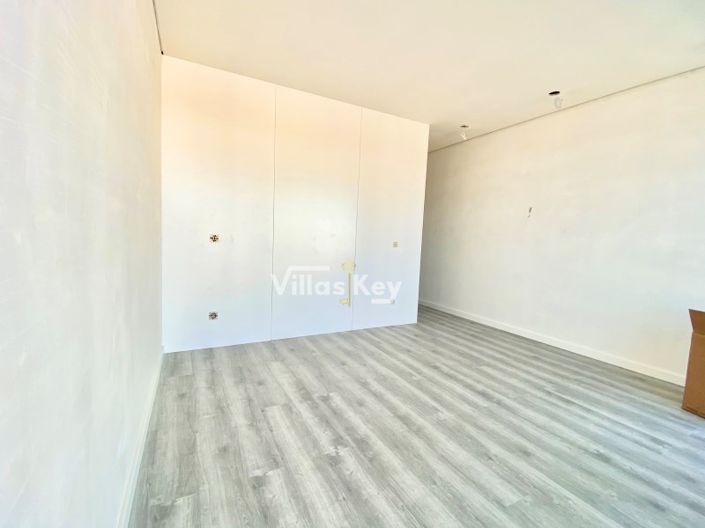 Image No.15-4 Bed Apartment for sale